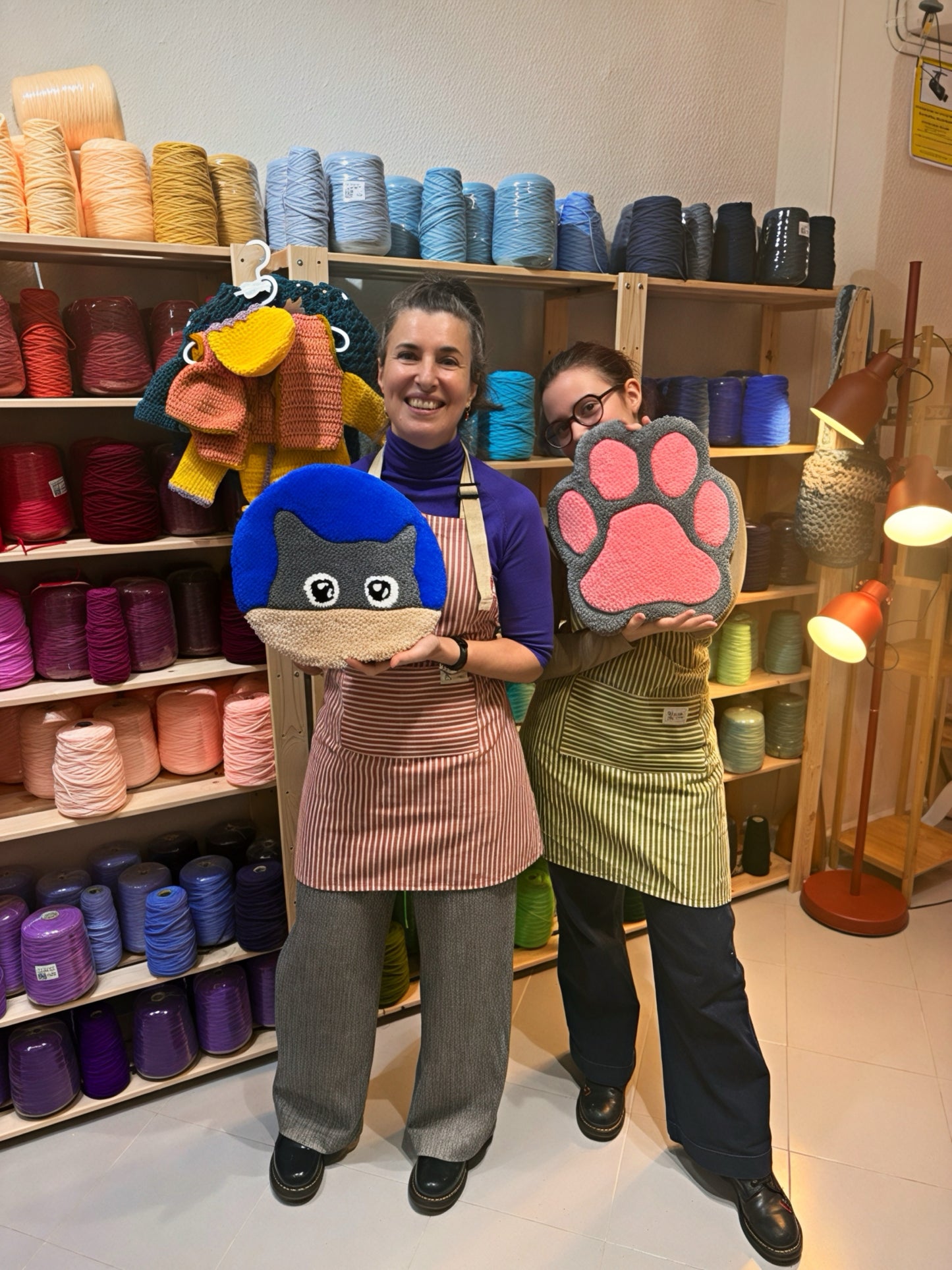 Tufting workshop: Design & Tuft you Rug: A Creative Workshop Experience in Sitges.